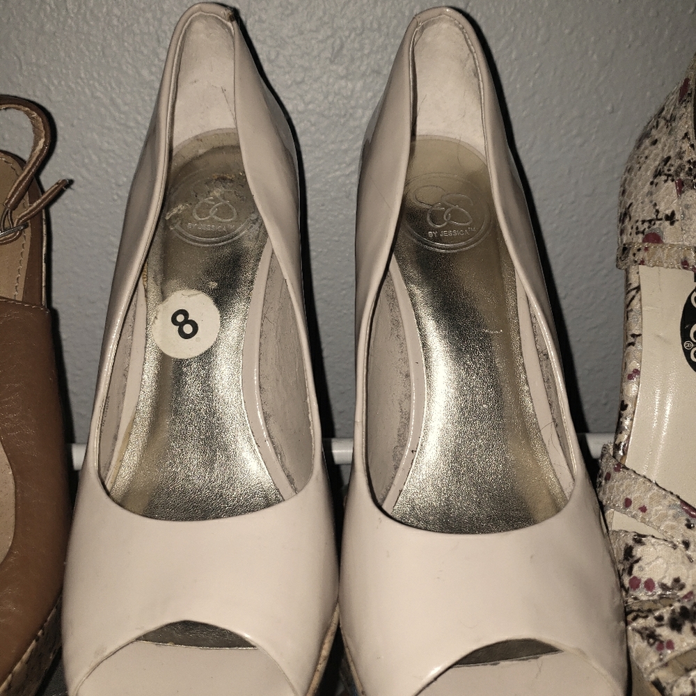 Jessica Simpson size 8 wedge